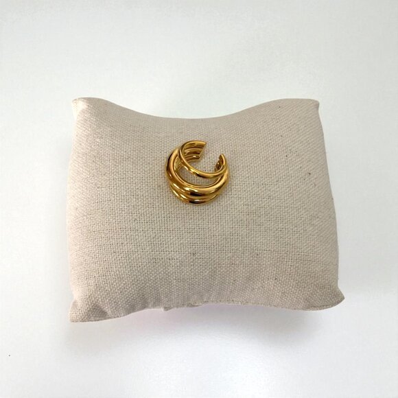 1 Ear Clip Waterproof Metal Earring - Picture 6 of 6